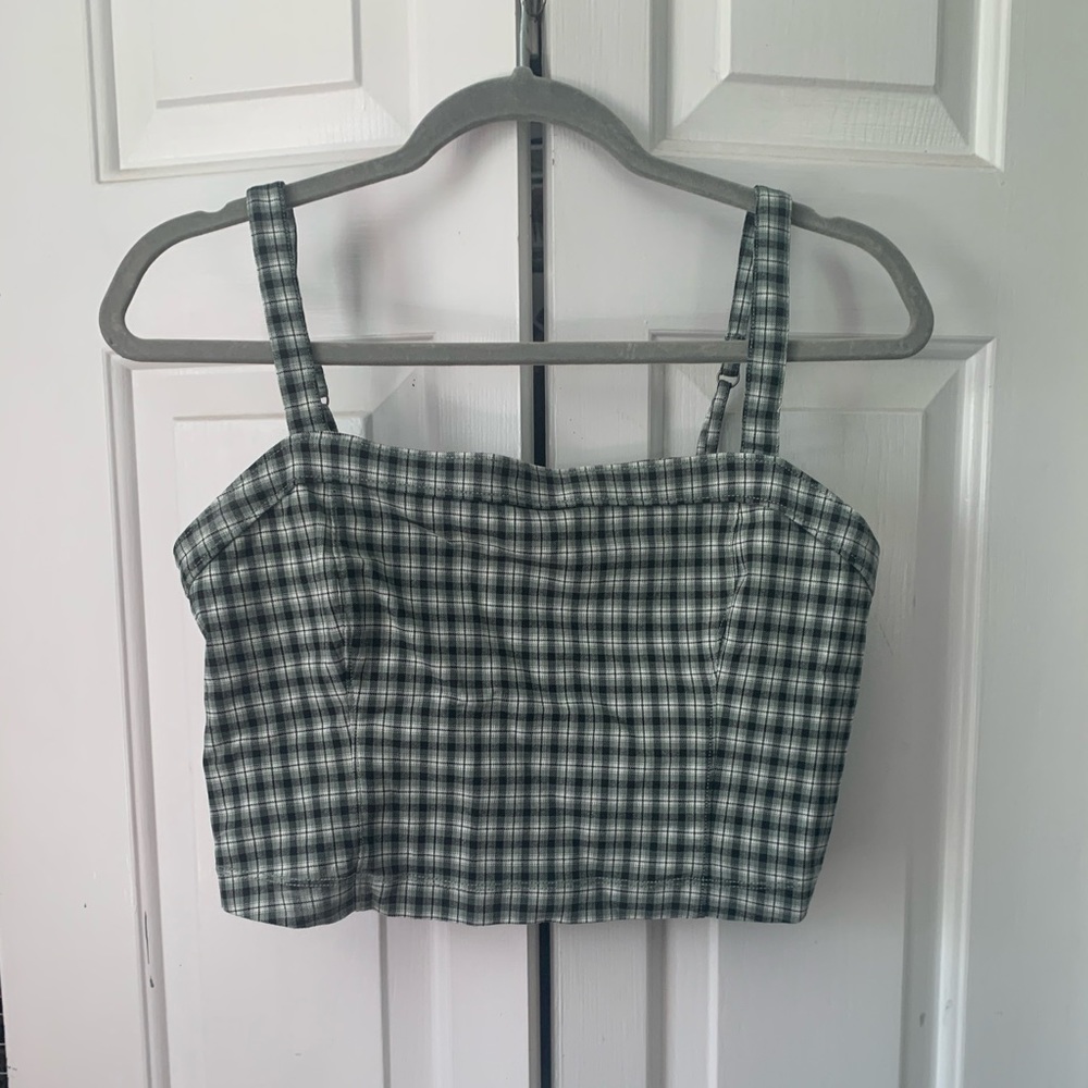 NEW WITHOUT TAGS crop plaid tank top